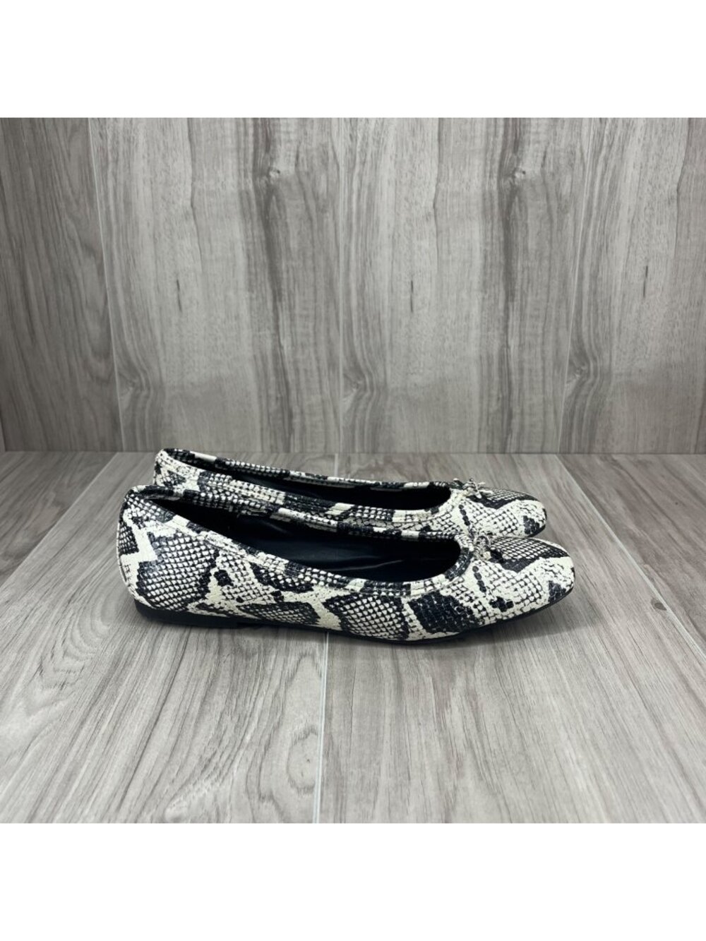 Calvin Klein Ballet Flats Womens 6.5M Bronte2 Snakeskin Print Slip On Shoes